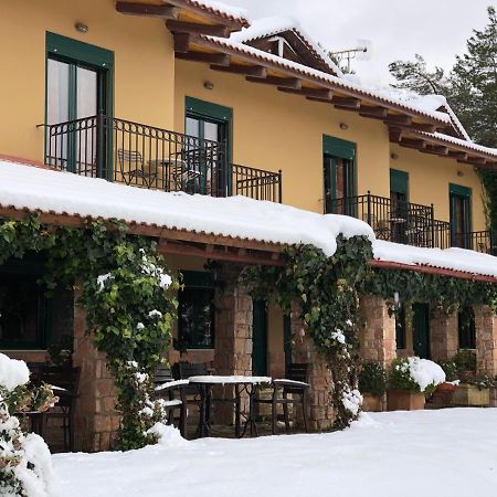 Aphrodite'S Inn Kalavrita Kültér fotó